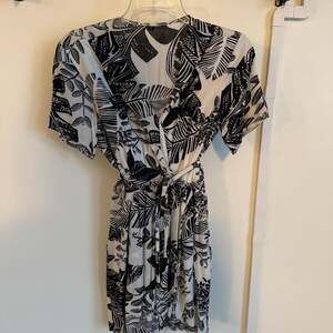 Black and White Tropical Leaf Print Wrap Mini Dress, Size S — Summer Boho Style